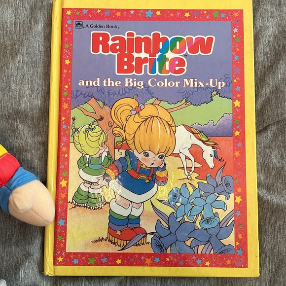 1980’s Rainbow Brite Doll and book - Picture 3 of 7
